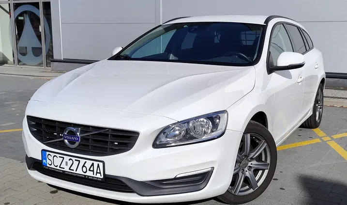 volvo Volvo V60 cena 63900 przebieg: 149500, rok produkcji 2018 z Częstochowa